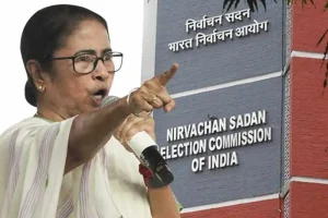কমিশনের নিরপেক্ষতা নিয়ে চিঠি মমতার
