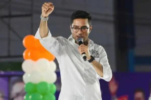 “ফিরে আসলে ২৪ ঘন্টার মধ্যে ইস্তফা” বিদ্রোহীদের চ্যালেঞ্জ&hellip;