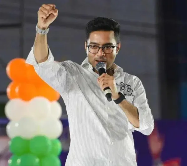“ফিরে আসলে ২৪ ঘন্টার মধ্যে ইস্তফা” বিদ্রোহীদের চ্যালেঞ্জ&hellip;