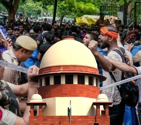 “আন্দোলন হলেই করা যায় না লাঠিচার্জ” নির্দেশ সুপ্রিম&hellip;