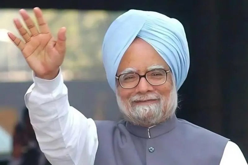 পরলোক গমনের দুই বছর পর দাগমুক্ত হলেন মনমোহন